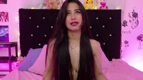 Snapshot of rose_smiley1 chatting on 7, 2, 2026 Rose online show from 7, 2, 2026