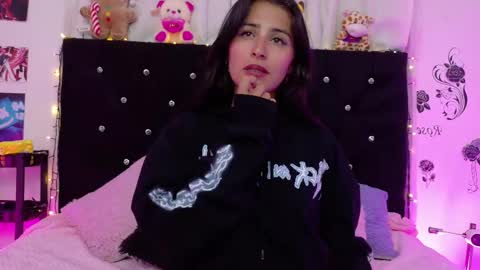 Snapshot of rose_smiley1 chatting on 19, 2, 2026 Rose online show from 19, 2, 2026