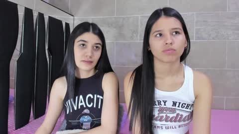 Rose y Miah online show from 9, 12, 2024