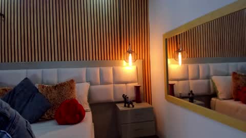 roseaurora online show from 9, 1, 2026