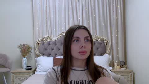 Snapshot of rosehubbard chatting on 15, 1, 2025 Rose Hubbard online show from 15, 1, 2025