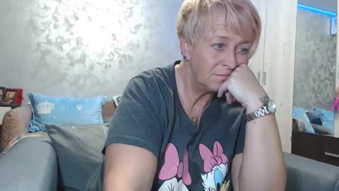 Lovepinklilly online show from 12, 1, 2025