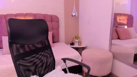 Rose Taylor online show from 26, 5, 2026