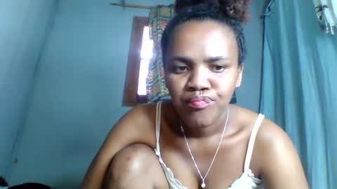 Snapshot of rosia22 chatting on 25, 9, 2025 rosia22 online show from 25, 9, 2025