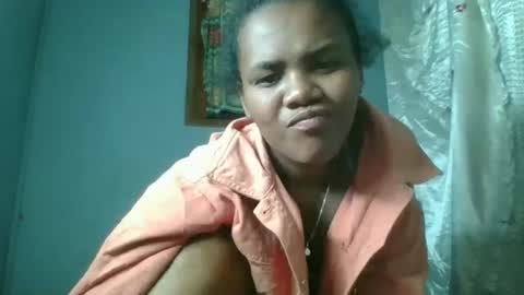 Snapshot of rosia22 chatting on 6, 10, 2025 rosia22 online show from 6, 10, 2025