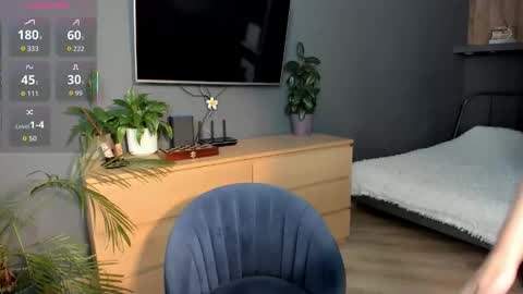 Rose -  online show from 28, 9, 2025