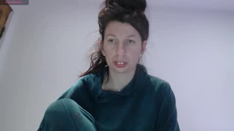 Snapshot of rosiehayes chatting on 20, 3, 2026 RosieHayes online show from 20, 3, 2026