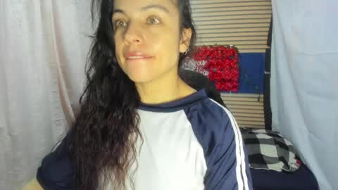 Snapshot of rosse_25 chatting on 24, 4, 2026 Would you like to help me with supplementation and sports suits so I can compete in powerlifting online show from 24, 4, 2026