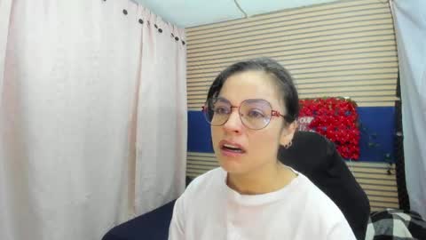 Snapshot of rosse_25 chatting on 8, 5, 2026 Would you like to help me with supplementation and sports suits so I can compete in powerlifting online show from 8, 5, 2026
