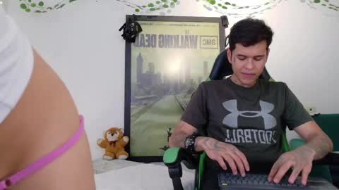 Snapshot of rosse_dredd chatting on 25, 4, 2026 Anal for the first time 40000tks online show from 25, 4, 2026