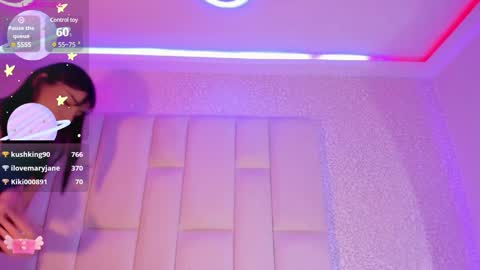 Snapshot of rosselfinoll chatting on 2, 2, 2025 Rossel online show from 2, 2, 2025