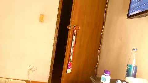 Snapshot of rossie_taylor chatting on 2, 6, 2026 rossie online show from 2, 6, 2026