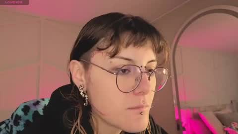 Snapshot of rossiie_hunt_ chatting on 3, 7, 2026 rossiie_hunt_ online show from 3, 7, 2026