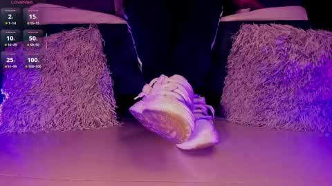 rosyejones online show from 20, 11, 2025