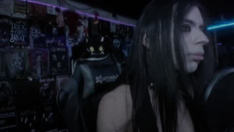 Snapshot of rotten_dreams chatting on 24, 2, 2025 rot online show from 24, 2, 2025