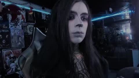 Snapshot of rotten_dreams chatting on 24, 9, 2025 rot online show from 24, 9, 2025