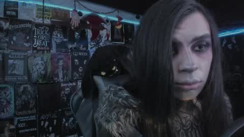 Snapshot of rotten_dreams chatting on 20, 11, 2025 rot online show from 20, 11, 2025