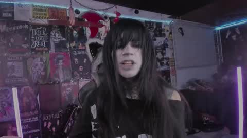 Snapshot of rotten_dreams chatting on 6, 3, 2026 rot online show from 6, 3, 2026