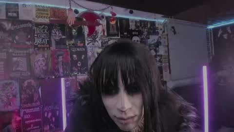 Snapshot of rotten_dreams chatting on 16, 4, 2026 rot online show from 16, 4, 2026