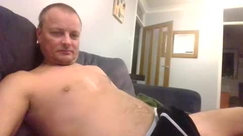 Snapshot of rotunda1874 chatting on 28, 9, 2025 rotunda1874 online show from 28, 9, 2025