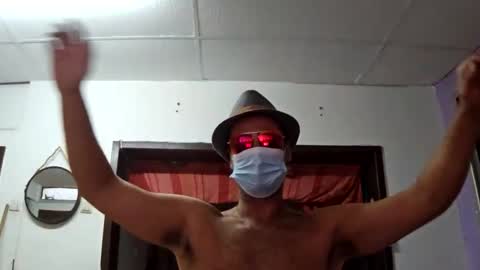 Snapshot of round1fiight chatting on 19, 10, 2025 round1fiight online show from 19, 10, 2025