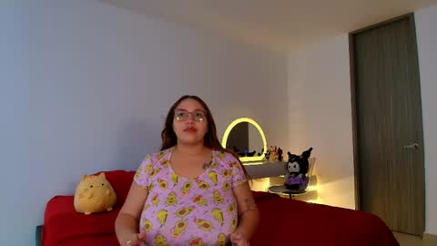 Snapshot of rousrossell_4 chatting on 9, 5, 2026 Call me Rous online show from 9, 5, 2026