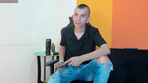 Snapshot of rowancley chatting on 18, 5, 2026 Rowan online show from 18, 5, 2026