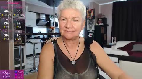 Snapshot of roxana_brooks chatting on 17, 6, 2026 Roxana online show from 17, 6, 2026