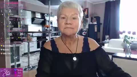 Snapshot of roxana_brooks chatting on 7, 7, 2026 Roxana online show from 7, 7, 2026