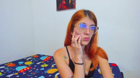 Snapshot of roxanajames__ chatting on 30, 4, 2026 roxy online show from 30, 4, 2026