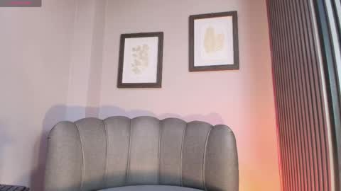 Snapshot of roxanna_moore2 chatting on 29, 5, 2026 Roxanna online show from 29, 5, 2026