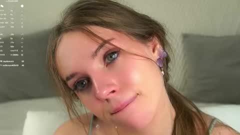 roxannastoo online show from 22, 10, 2025