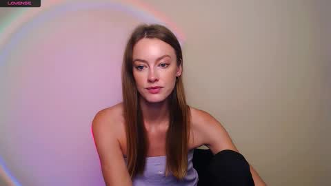 Roxa online show from 5, 10, 2025