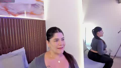 Roxie  online show from 24, 11, 2025