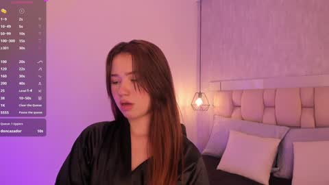 Roxie  online show from 29, 1, 2025