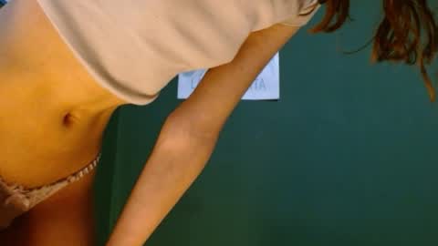 Snapshot of roxiehood chatting on 5, 5, 2026 Roxie online show from 5, 5, 2026