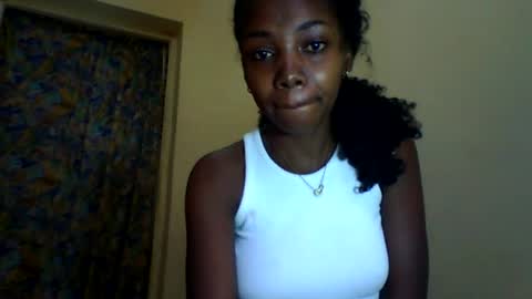 Snapshot of roxilita chatting on 16, 6, 2026 Roxilita online show from 16, 6, 2026