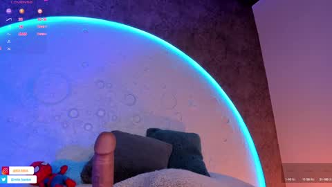 Snapshot of roxxxevelvet chatting on 22, 2, 2025 Roxx IG  online show from 22, 2, 2025