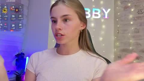 Snapshot of roxxxie_reid chatting on 26, 5, 2026 Roxieex ABBY online show from 26, 5, 2026