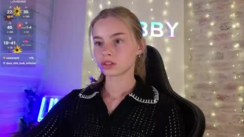 Snapshot of roxxxie_reid chatting on 30, 5, 2026 Roxieex ABBY online show from 30, 5, 2026
