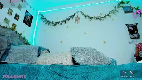 Roxxane online show from 9, 3, 2025