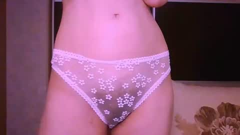 Snapshot of roxxywharton chatting on 2, 7, 2026 Roxxy Wharton online show from 2, 7, 2026
