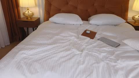 Im Roxy ntmu online show from 8, 1, 2025