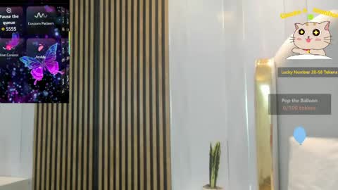 Snapshot of roxy_flame_ chatting on 25, 4, 2026 Roxy online show from 25, 4, 2026