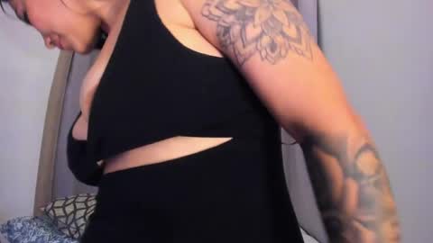 Roxy hell online show from 23, 5, 2026