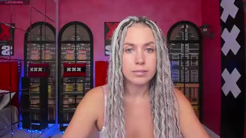 Snapshot of roxy_mars chatting on 17, 6, 2026 Roxy online show from 17, 6, 2026