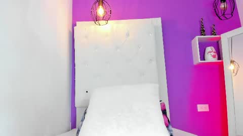 Snapshot of roxy_sexy69 chatting on 13, 7, 2026 roxy_sexy69 online show from 13, 7, 2026