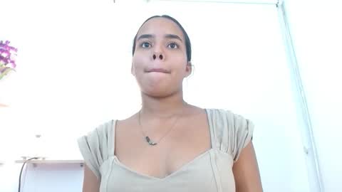 roxy_stone1 online show from 4, 10, 2025