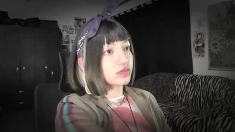 Snapshot of roxy_toxic chatting on 7, 7, 2026 Roxy Independient model Help me to reach 50 thumbs up online show from 7, 7, 2026