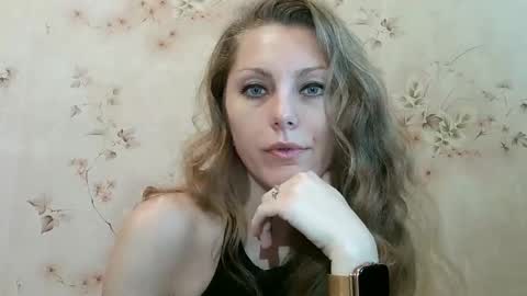 roxyfox18x01 online show from 27, 2, 2026